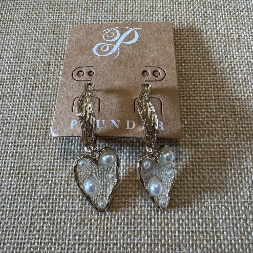 Plunder Gold and Pearl Heart Drop Earrings